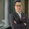 Chris Li Headshot